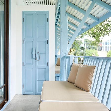 The Peri Hotel Hua Hin Bagian luar foto