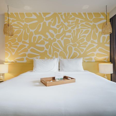 The Peri Hotel Hua Hin Bagian luar foto