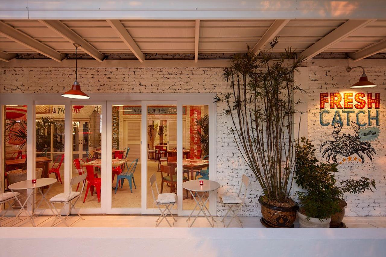 The Peri Hotel Hua Hin Bagian luar foto