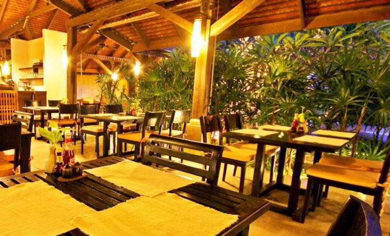 The Peri Hotel Hua Hin Bagian luar foto